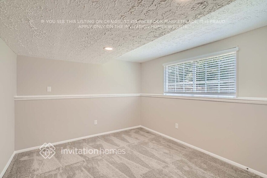 Building Photo - 6083 Raintree Bend