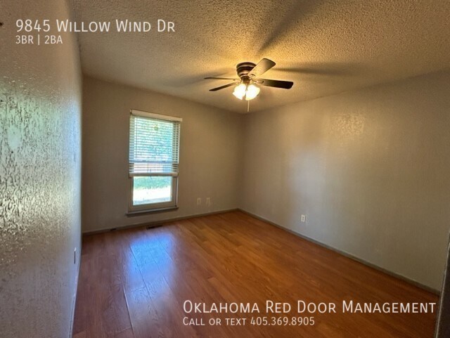 Building Photo - 9845 Willow Wind Dr
