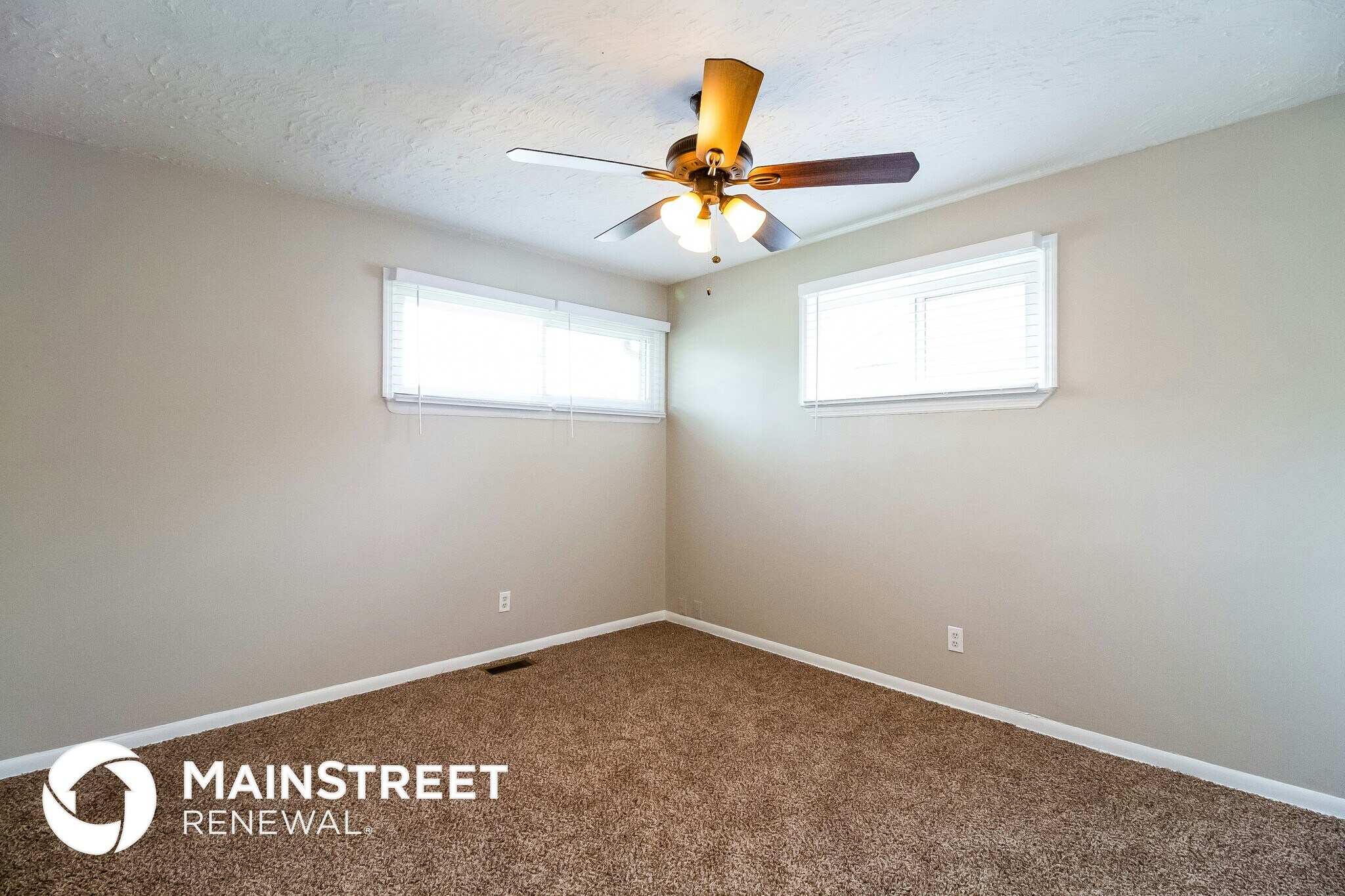 Building Photo - 1689 Geraldine Ave