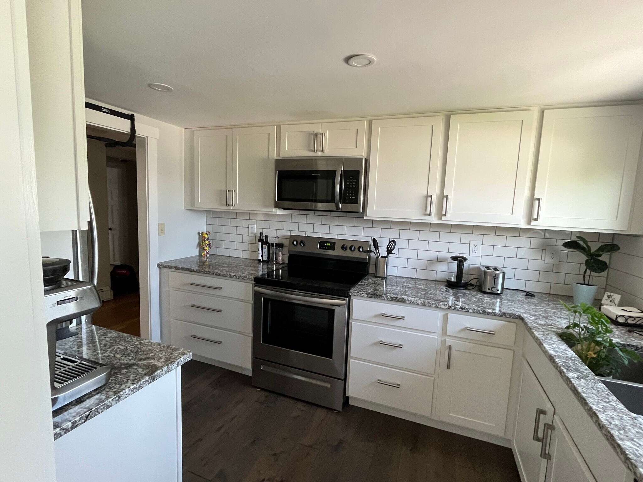 Kitchen - 64 Foreside Rd