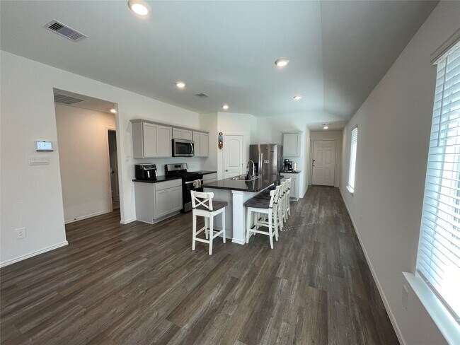 Building Photo - 23811 Desert Brush Ct