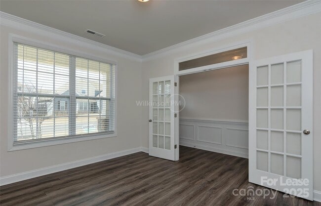 Building Photo - 2015 Saddlebred Dr