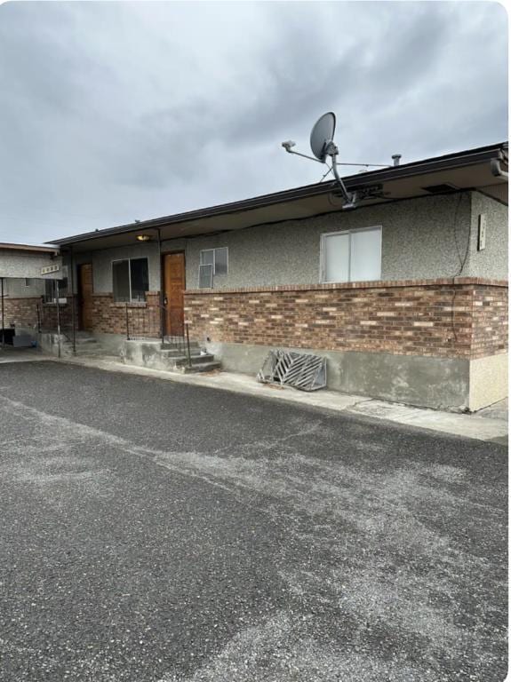 Building Photo - 205 N 63rd Ave