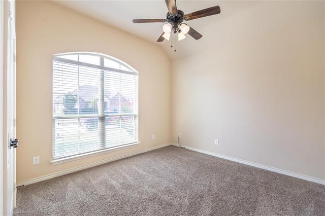 Building Photo - 637 Peach Ln