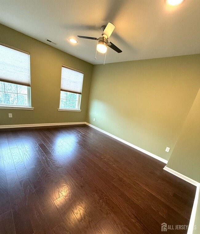 Building Photo - 1305 Hudson Cir