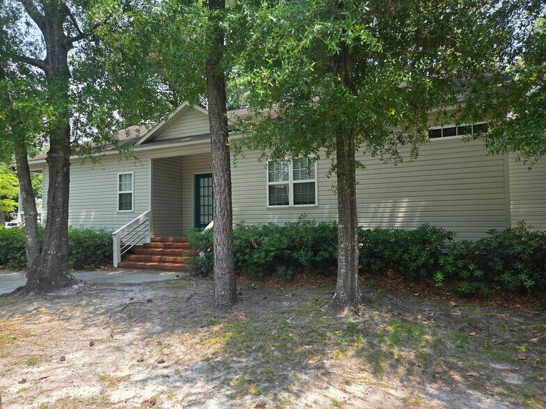 Building Photo - 4912 Old Mears Rd
