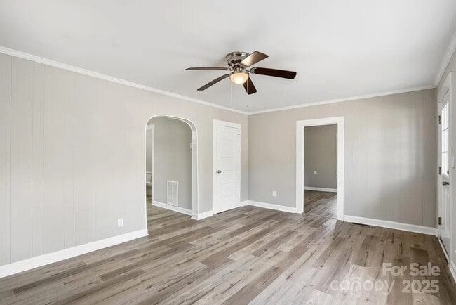 Building Photo - 9030 Reid St