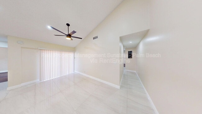 Building Photo - 1080 Summit Pl Cir