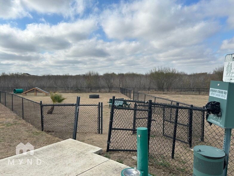 Building Photo - 13443 Laffoon Wy