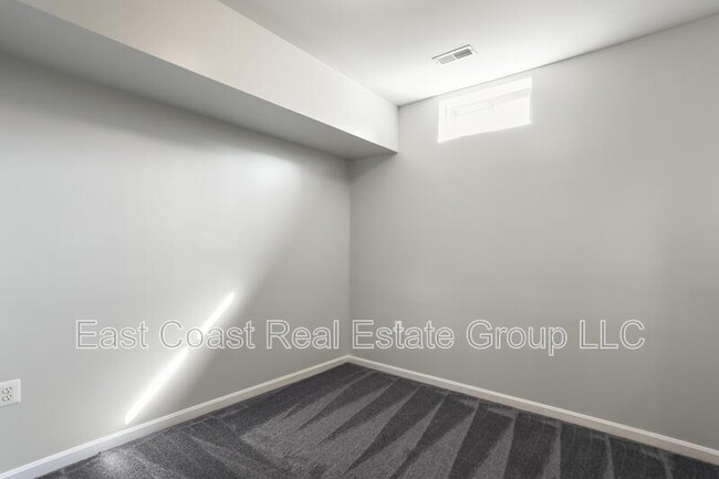Building Photo - 314 Starkey's Landing