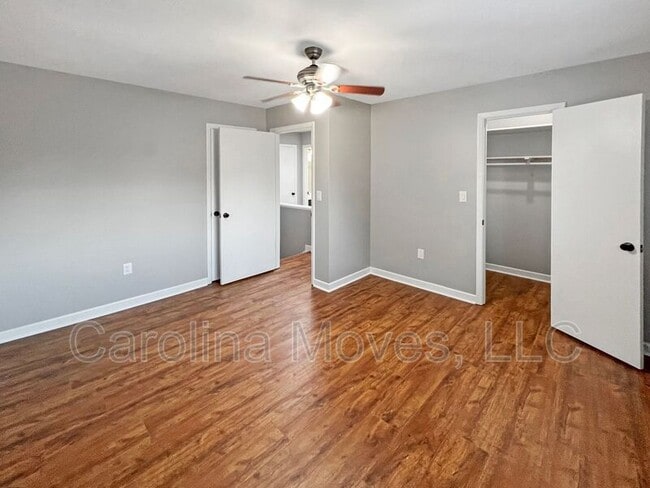 Building Photo - 419 Sparrow Hawk Ct