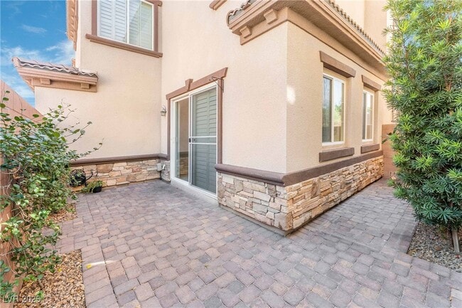 Building Photo - 11371 Merado Peak Dr