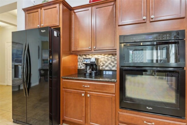 Building Photo - WATER view no rear neighbors quiet SF hous...