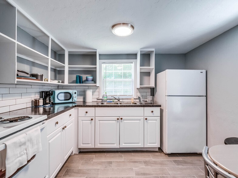 Building Photo - 1145 NW 48th St