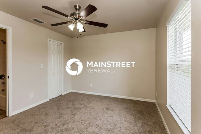 Building Photo - 3 Bedroom Pet-Friendly Home in Lehigh Acres, FL with Main Street Renewal