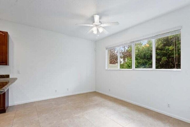 Building Photo - 6120 SE Portofino Cir