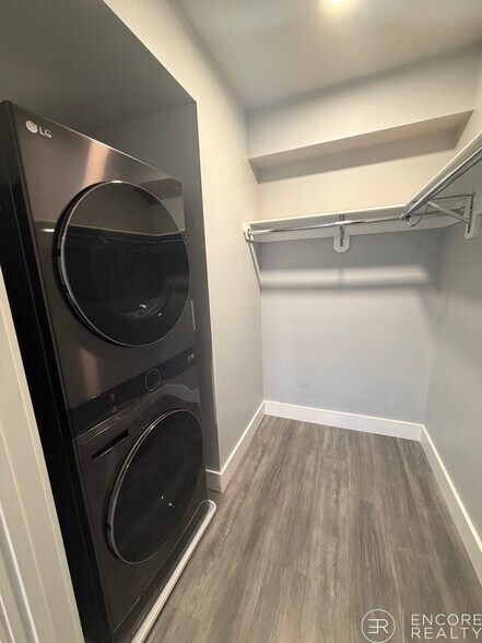 Building Photo - 365 Western Ave