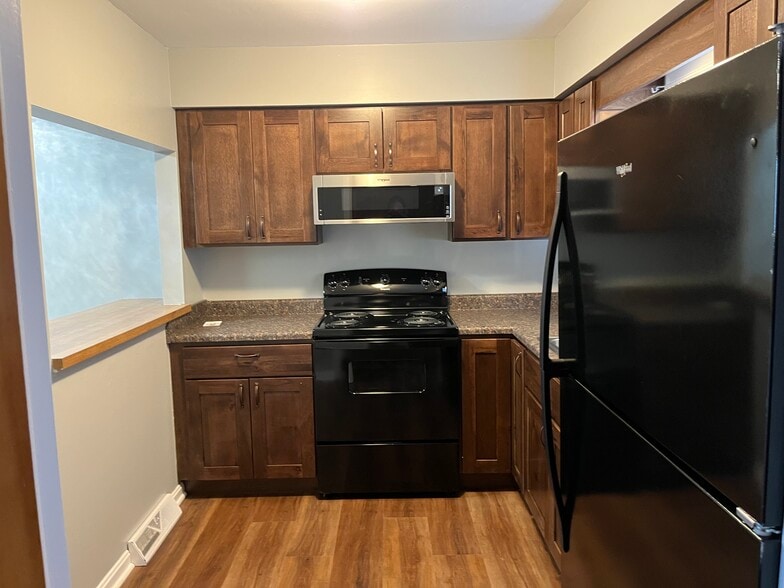 Building Photo - 169 Wyndcrest Ct