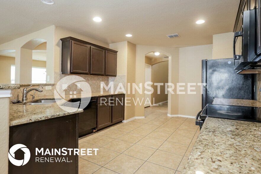 Building Photo - 3415 Dunlap Fields