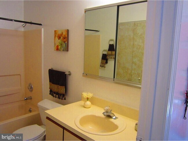 Building Photo - 296 Tavistock Rd