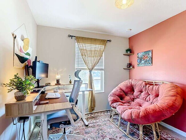 Building Photo - 10525 Oakside Dr