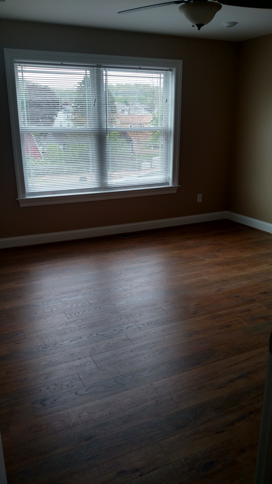 2nd floor master bedroom - 108 Hollow Drive