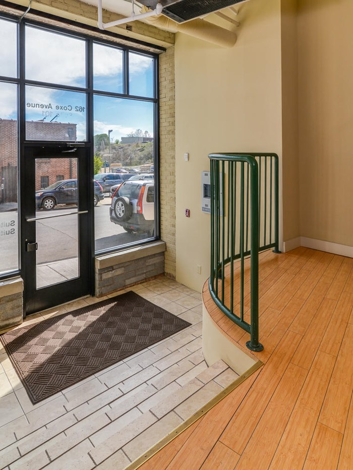 Building Photo - The Lofts at SS/150