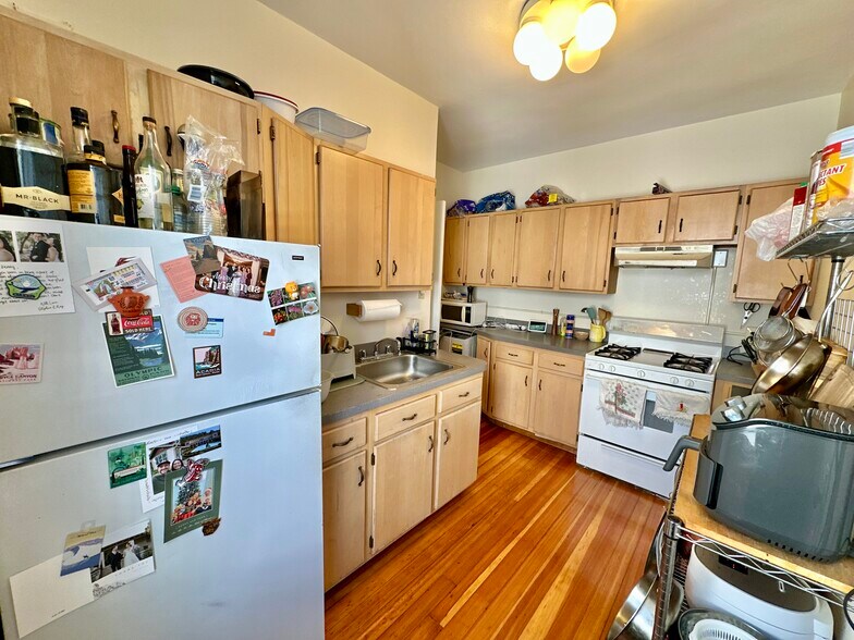 Building Photo - 335 S Huntington Ave