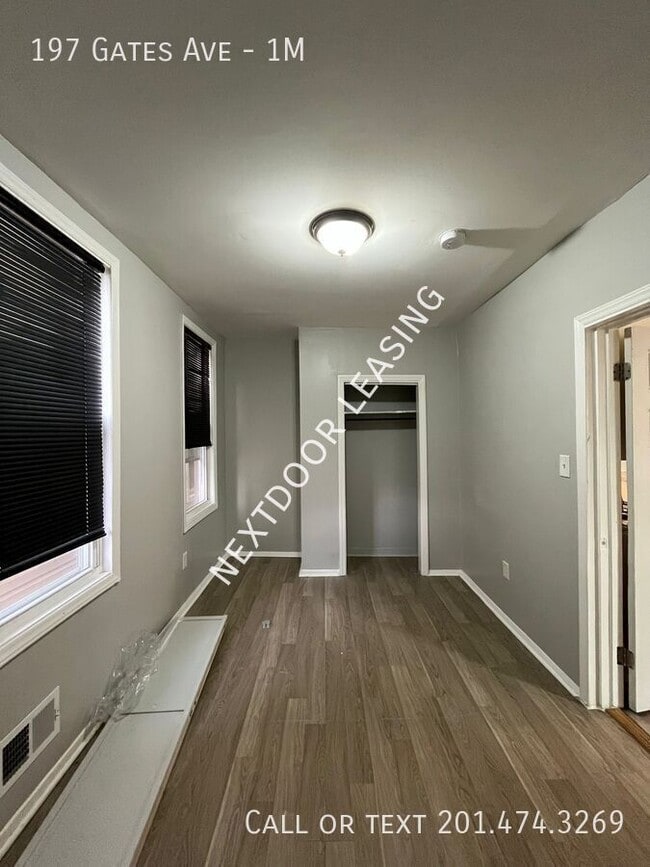 Building Photo - 197 Gates Ave