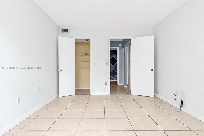 Building Photo - 7747 SW 86th St