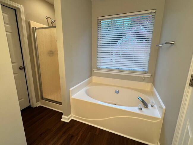 Building Photo - 3820 Windstream Way