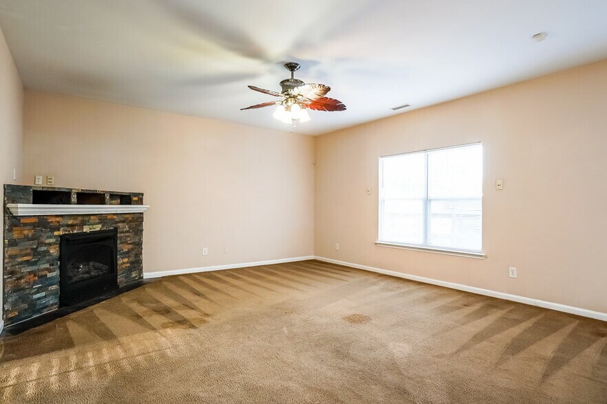 Building Photo - 3628 Pinkham Way