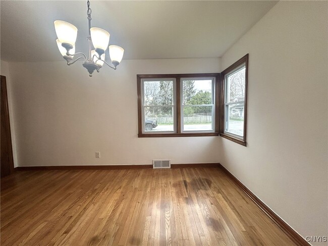 Building Photo - 810 Cosby Rd