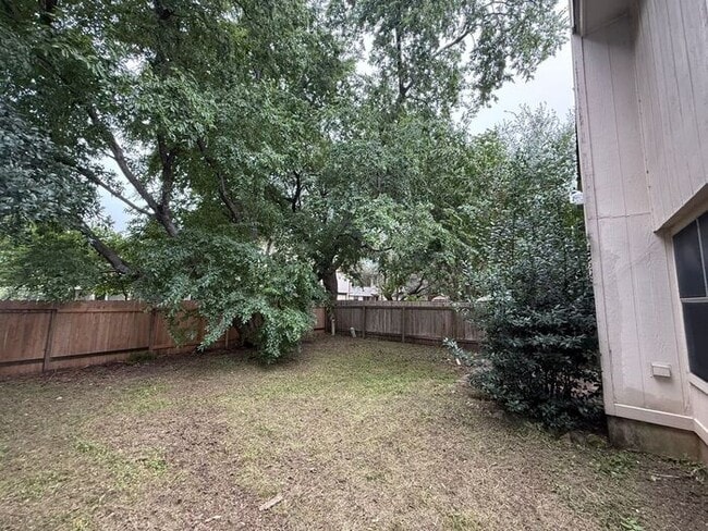 Building Photo - Spacious 3BR Austin Home with Fireplace & ...