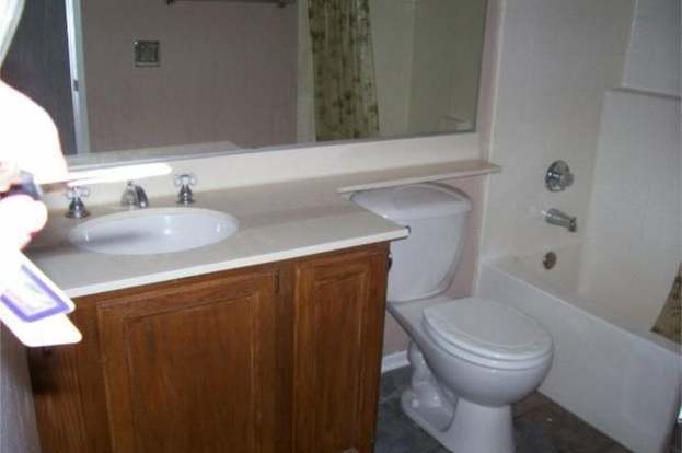 Building Photo - 29664 Woodlands Ave