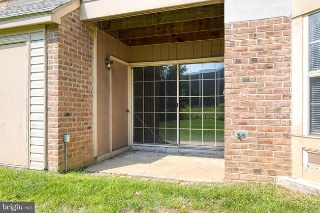 Building Photo - 3512 Thomas Pointe Ct