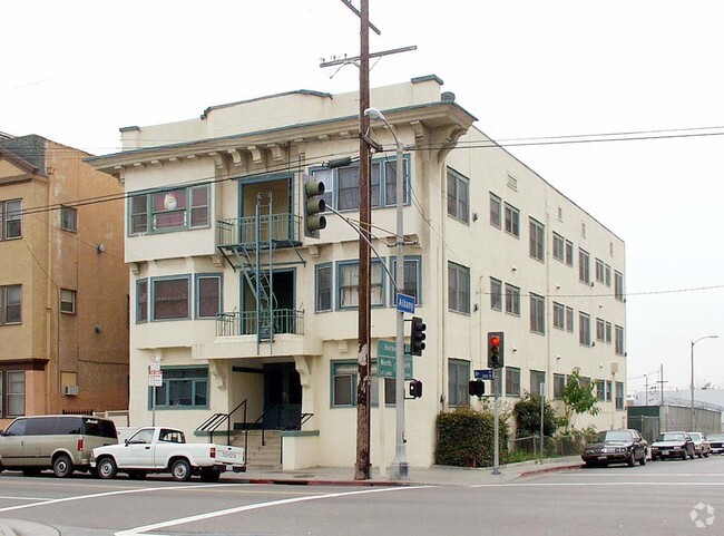 Primary Photo - Convention Center Apartments