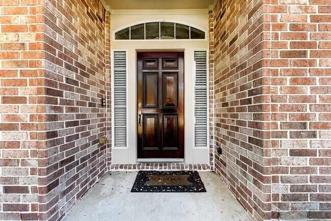 Building Photo - 28223 Daystrom Ln
