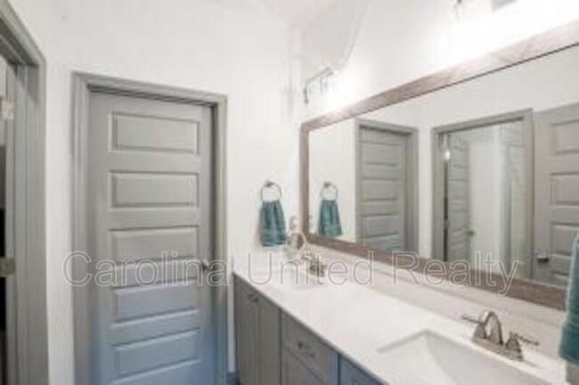 Building Photo - 2439 Sequoia Trail