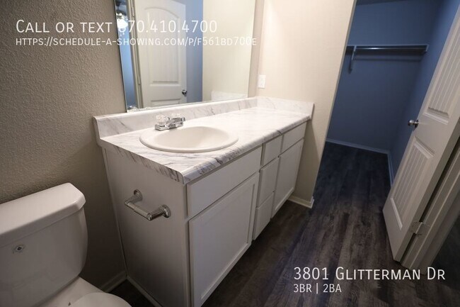 Building Photo - Recent construction - beautiful 3 bed / 2 ...