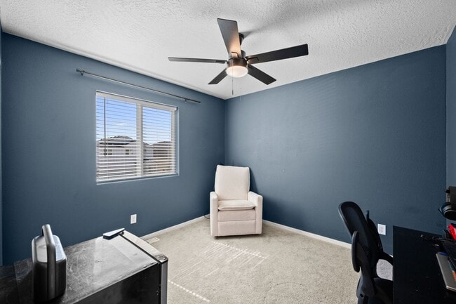 Building Photo - Beautiful 2022 Built Home With Views!