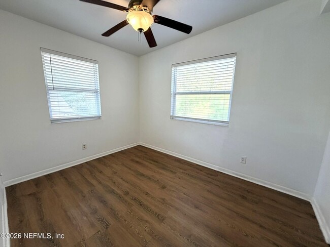 Building Photo - 2977 Collier Ave