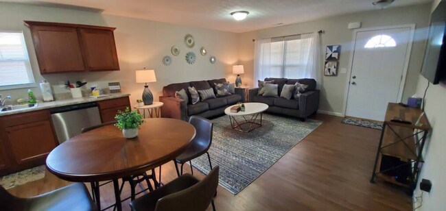 Building Photo - Great new construction fully furnished and...