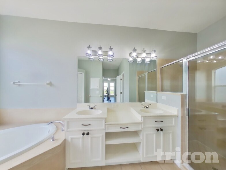 Building Photo - 2678 Mather Ln