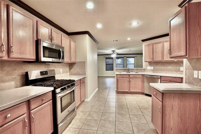 Building Photo - 3503 Barkers Crossing Ave