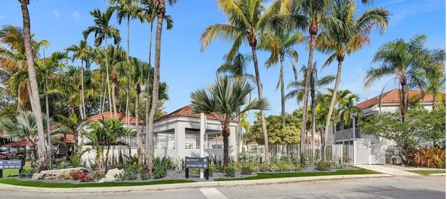 Building Photo - 992 NW 93rd Ave