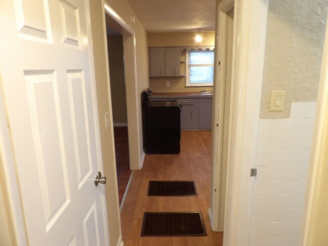 Building Photo - 146 Allnutt Dr