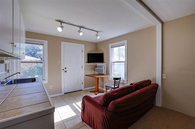 Building Photo - 3531 Bellaire Dr S