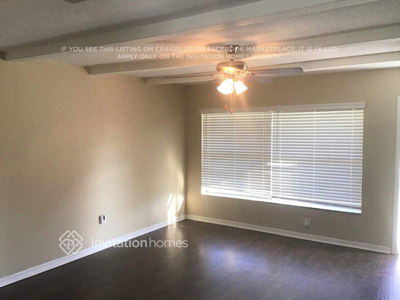 Building Photo - 3655 Searobin Dr SE