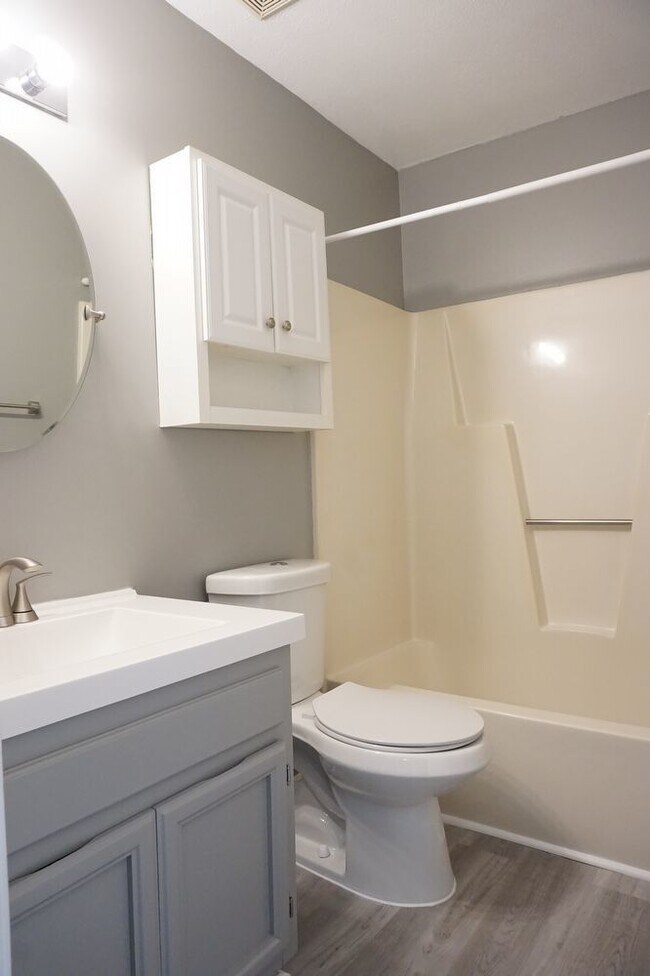Building Photo - 3808 Fawn Creek Dr